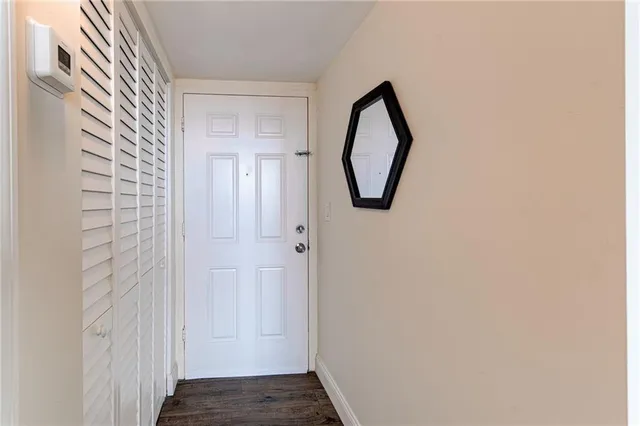 $190,000 | 1301 Northeast Miami Gardens Drive, Unit 1721W, Miami, FL 33179