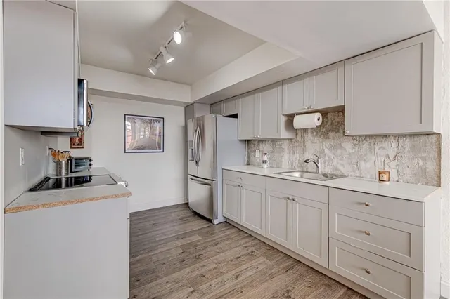 $190,000 | 1301 Northeast Miami Gardens Drive, Unit 1721W, Miami, FL 33179