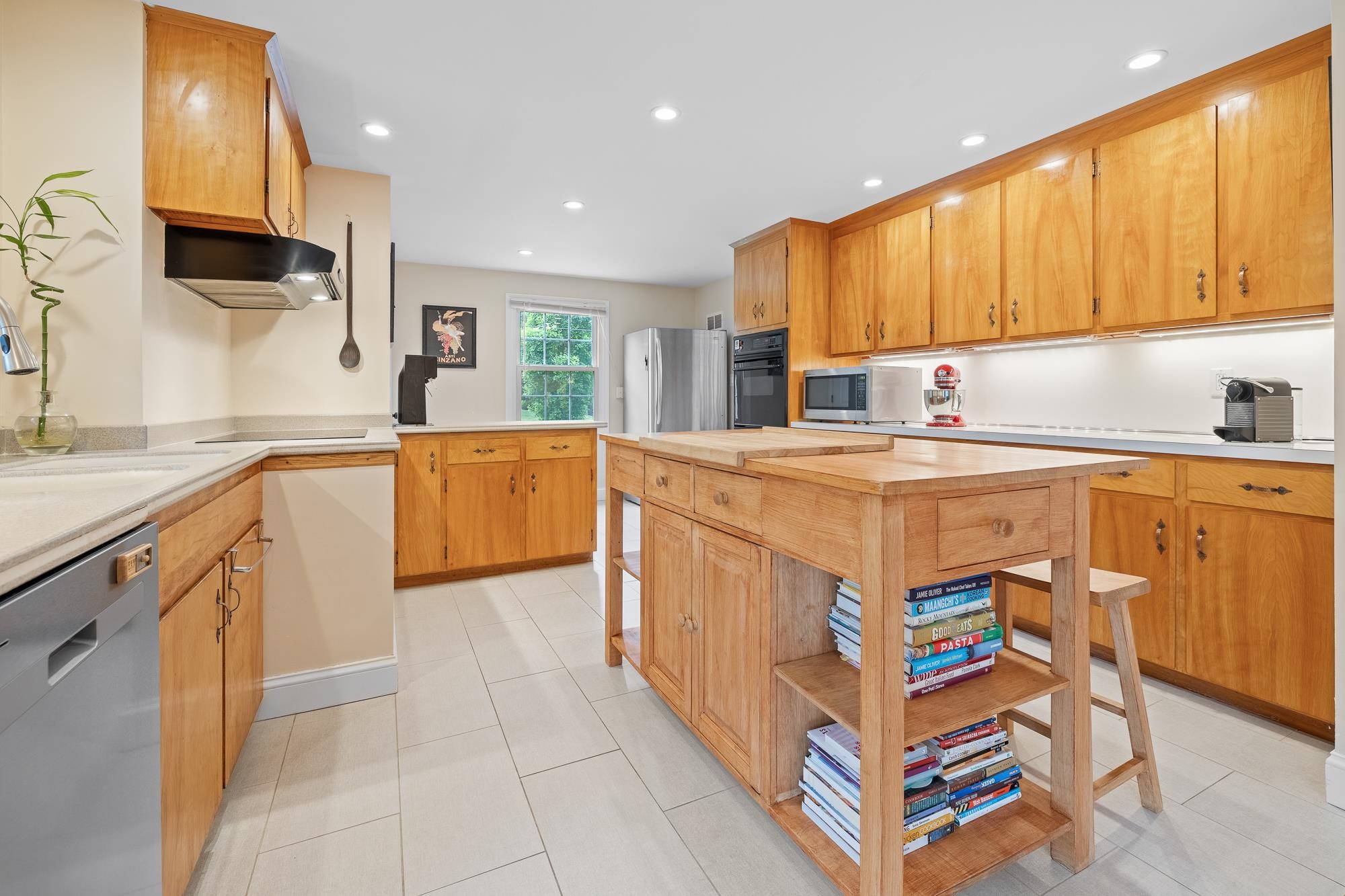 7 Dunster Drive Hanover, NH 03755 - Photo 11 of 40