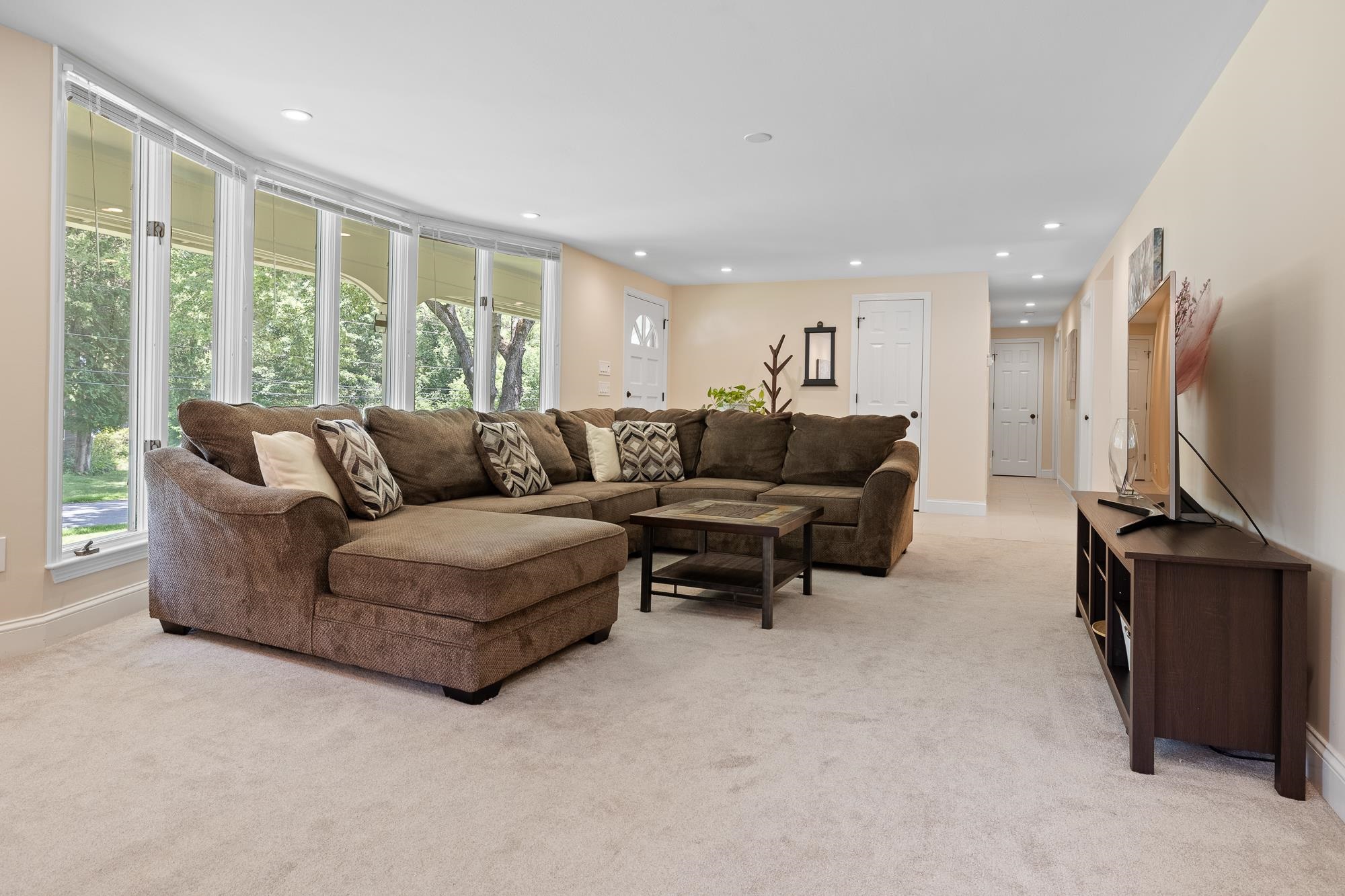 7 Dunster Drive Hanover, NH 03755 - Photo 6 of 40