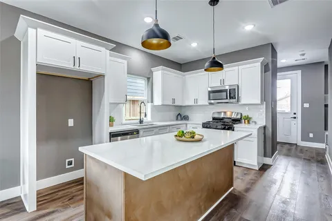 $279,900 | 8027 Betty Boop Street, Houston, TX 77028