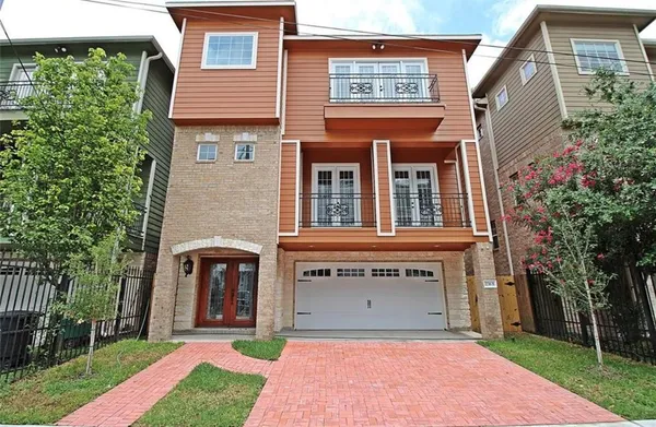 $3,695 | 2736 Cortlandt Street, Unit B, Houston, TX 77008