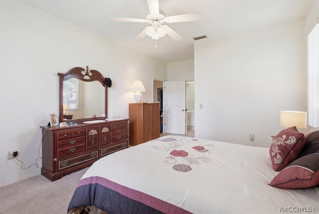 6716 East Waybridge Court Inverness, FL 34452 - Photo 26 of 49 Primary Bedroom