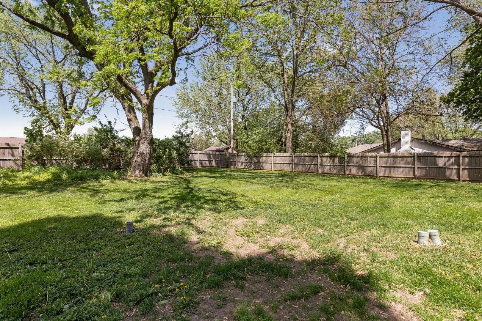 5864 Dover Road Rockford, IL 61109 - Photo 29 of 33 a view of a park with large trees