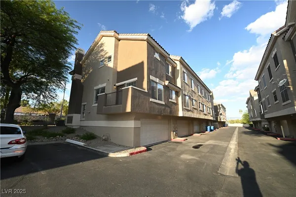 $335,000 | 2775 Red Vista Court, Henderson, NV 89074