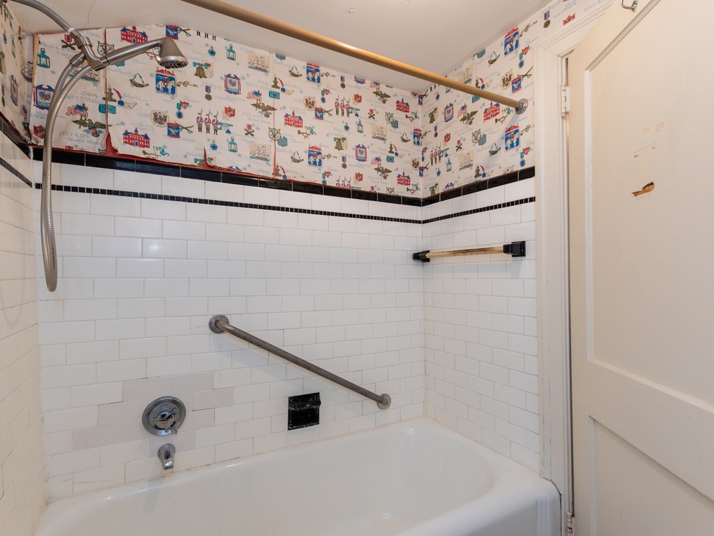 57 Mayflower Road Needham, MA 02492 - Photo 20 of 26