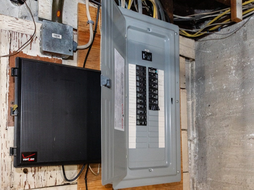 57 Mayflower Road Needham, MA 02492 - Photo 22 of 26