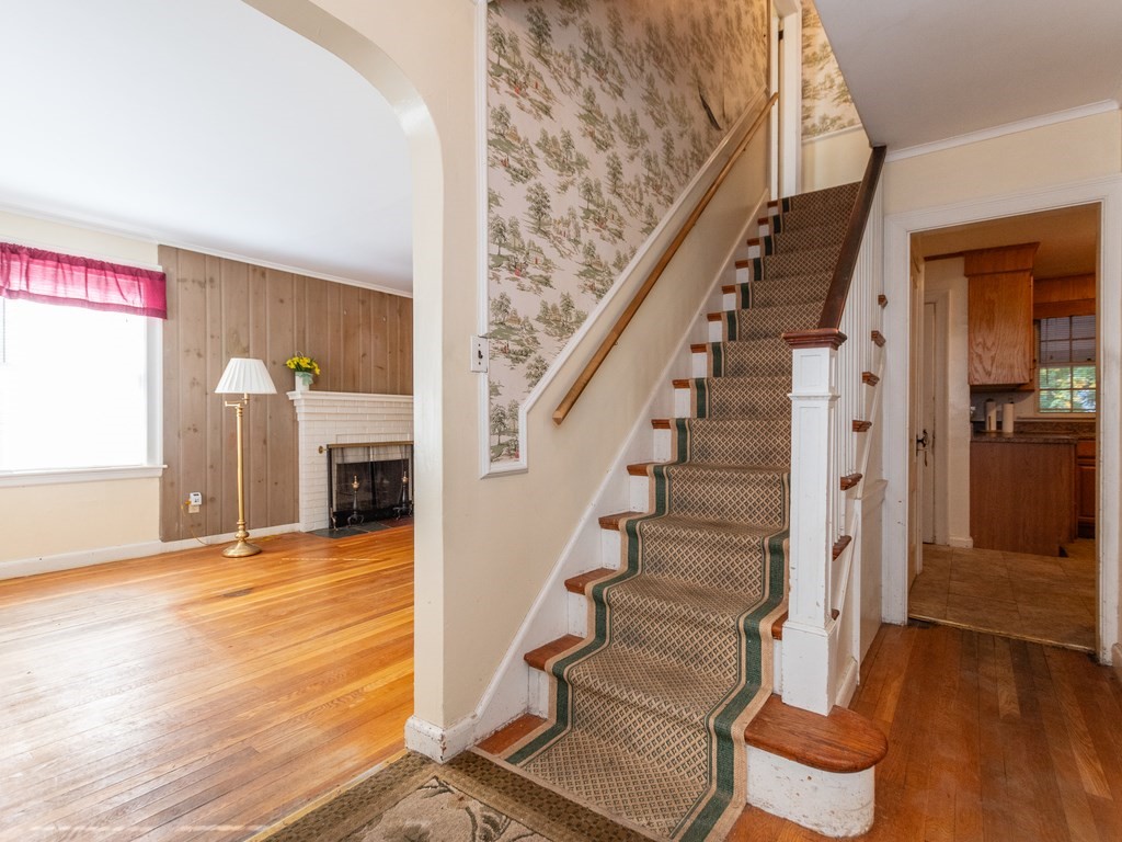 57 Mayflower Road Needham, MA 02492 - Photo 8 of 26