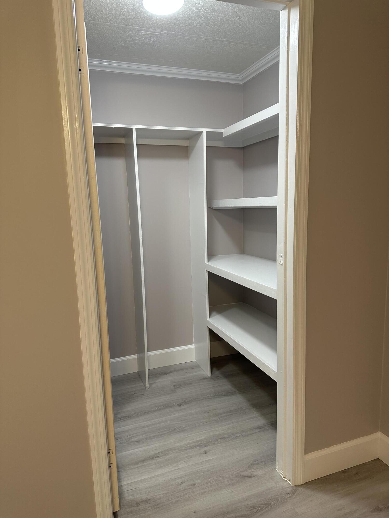 918 South Ruby Drive Key Largo, FL 33037 - Photo 29 of 57 Closet, guest room