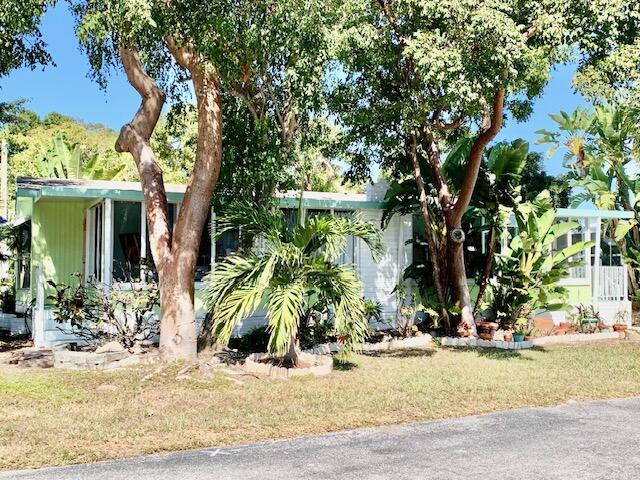 918 South Ruby Drive Key Largo, FL 33037 - Photo 3 of 19 SUN ROOM VIEW