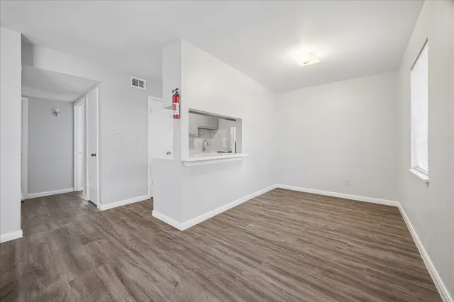 $1,300 | 1716 Crownover Road, Unit 7, Houston, TX 77080