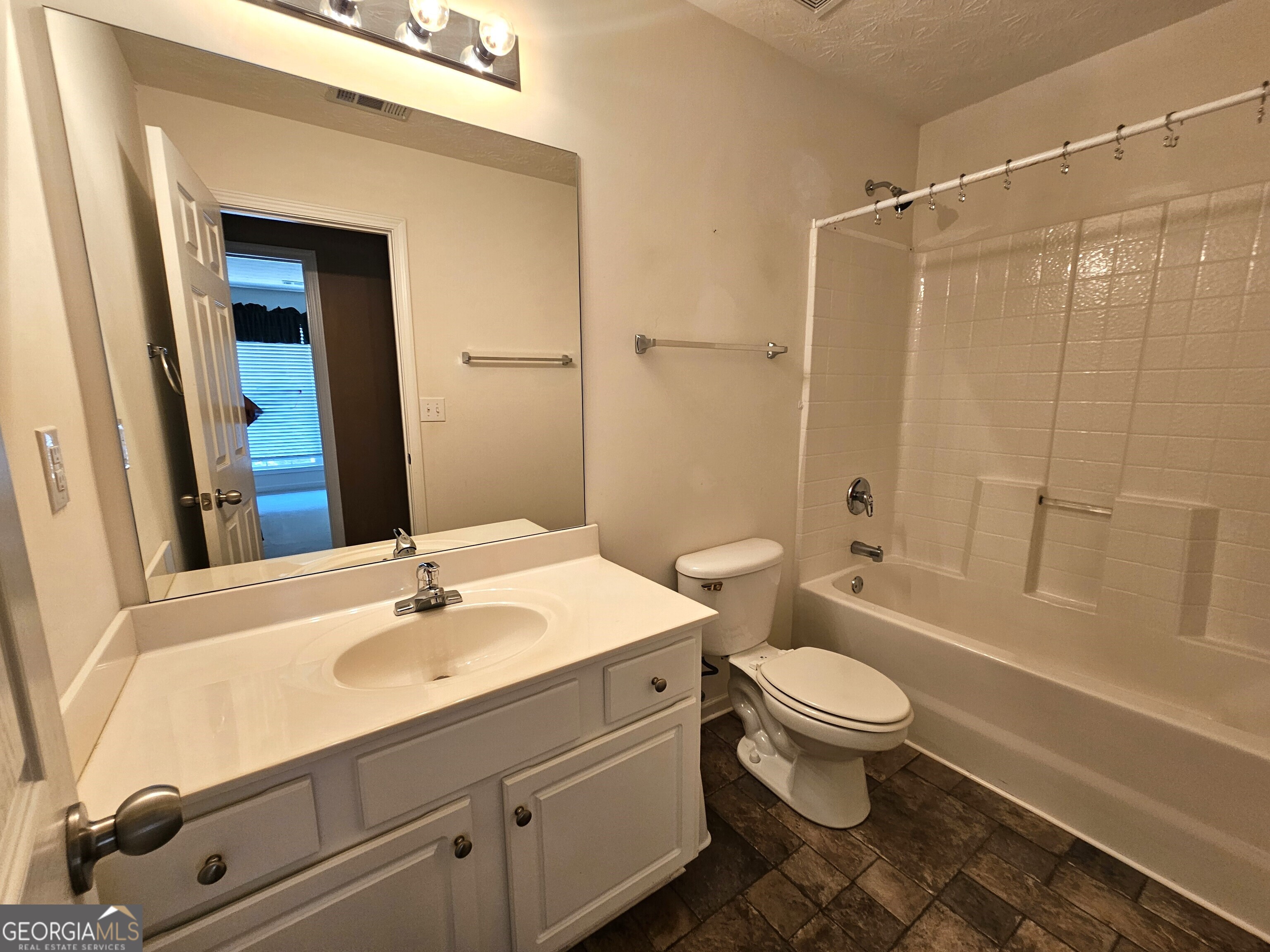 109 Red Tail Road Jefferson, GA 30549 - Photo 12 of 16 Gallery Image 12