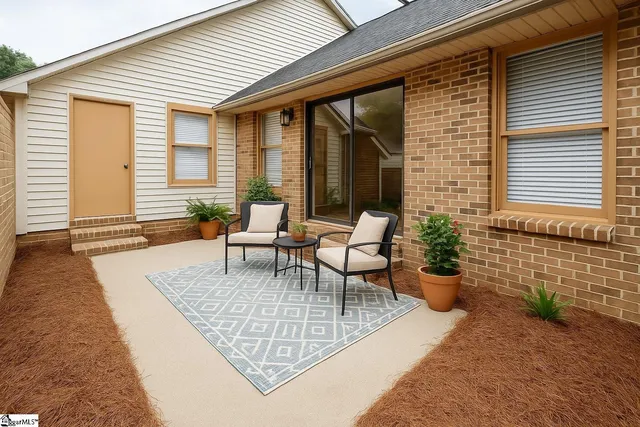 $239,900 | 102 Heritage W Court, Greenwood, SC 29649