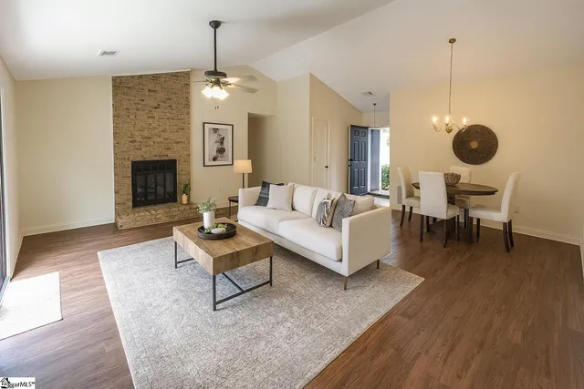 $239,900 | 102 Heritage W Court, Greenwood, SC 29649