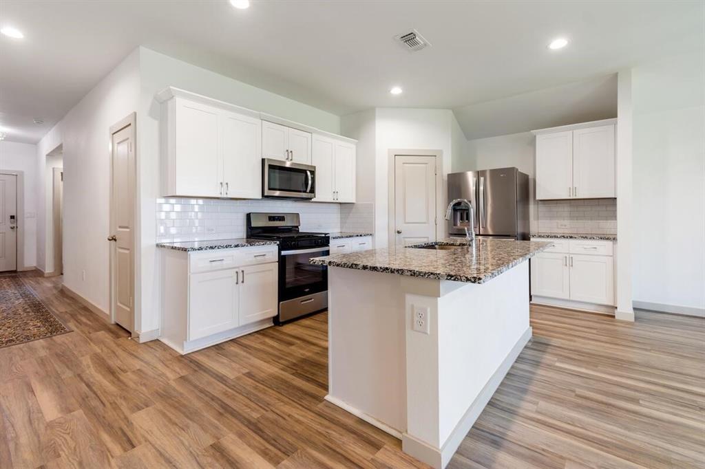 6830 57th Street Lubbock, TX 79407 - Photo 6 of 40