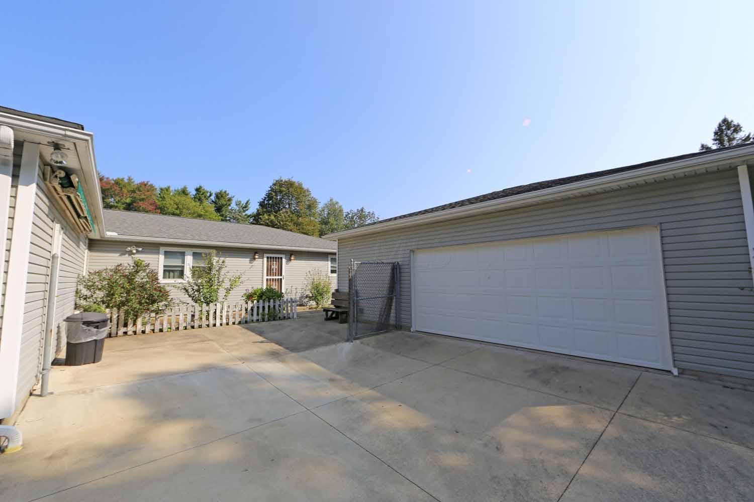 11968 Kenyon Road Mount Vernon, OH 43050 - Photo 2 of 27 Gallery Image 2