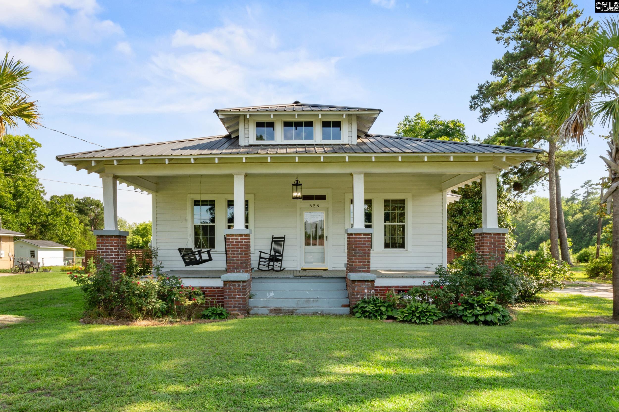 626 East Hampton Street Olanta, SC 29114 - Photo 1 of 31