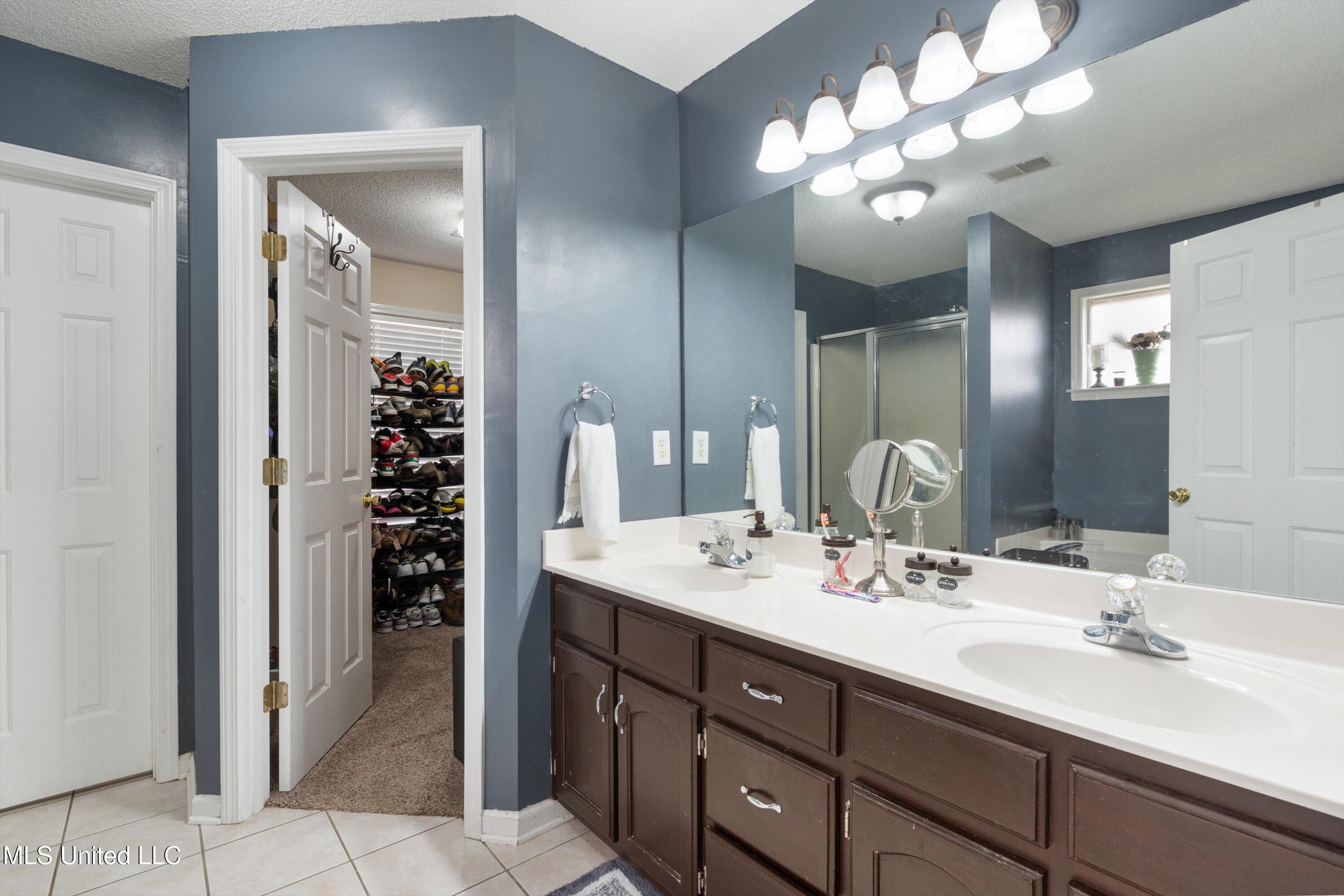 1405 Holly Springs Road Hernando, MS 38632 - Photo 15 of 28 09-DSC1412
