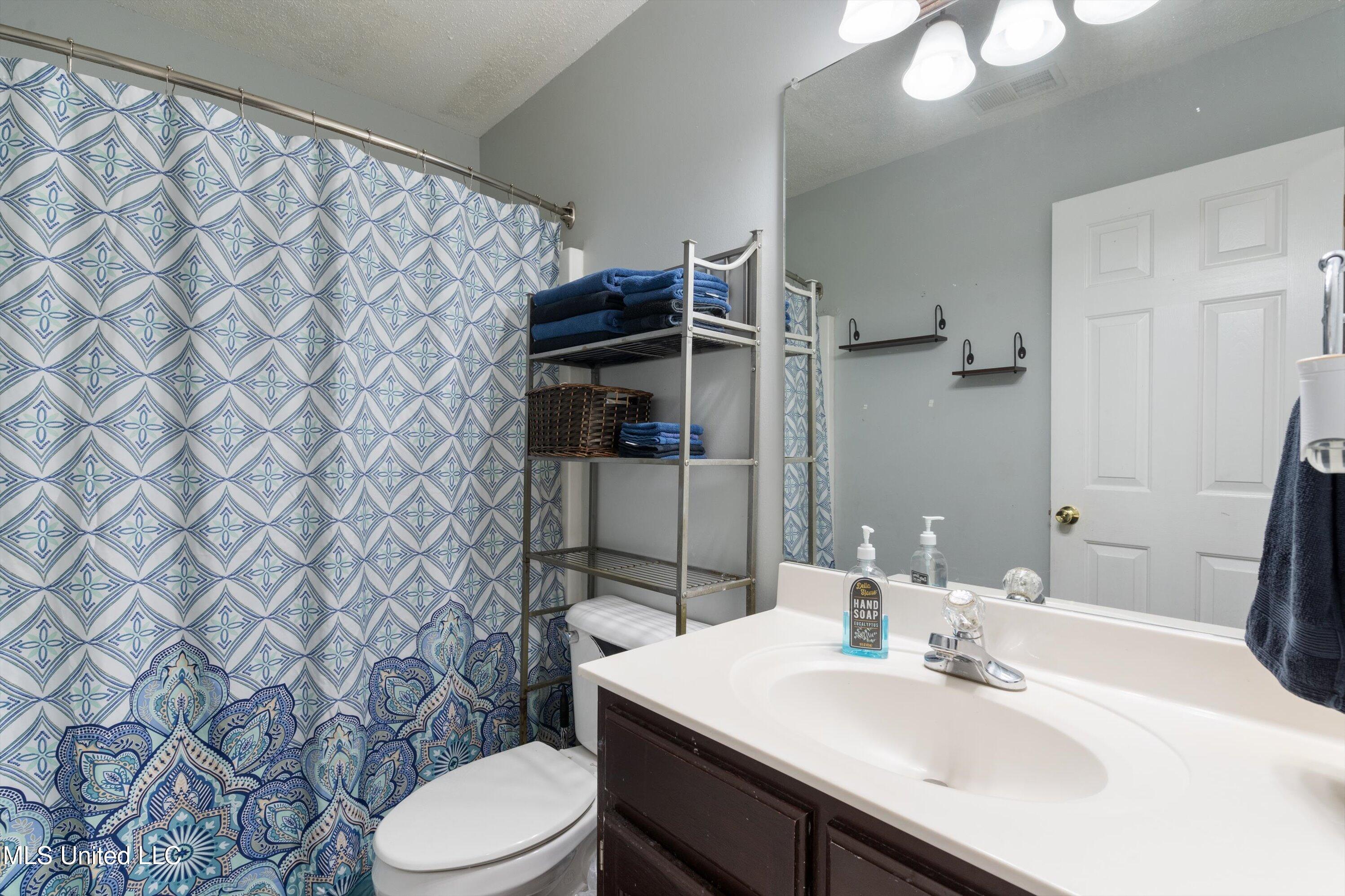 1405 Holly Springs Road Hernando, MS 38632 - Photo 20 of 28 17-DSC1436