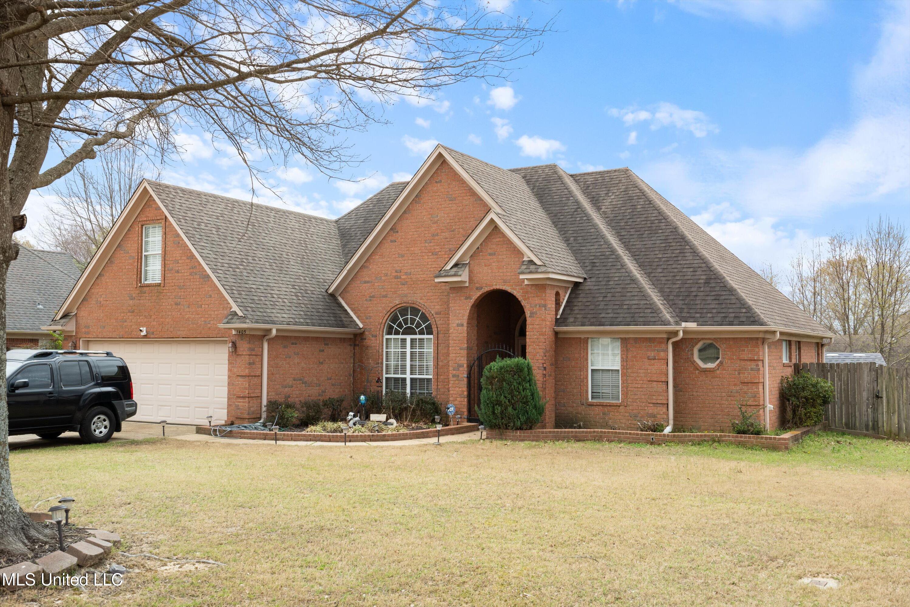 1405 Holly Springs Road Hernando, MS 38632 - Photo 2 of 28 02-DSC1391