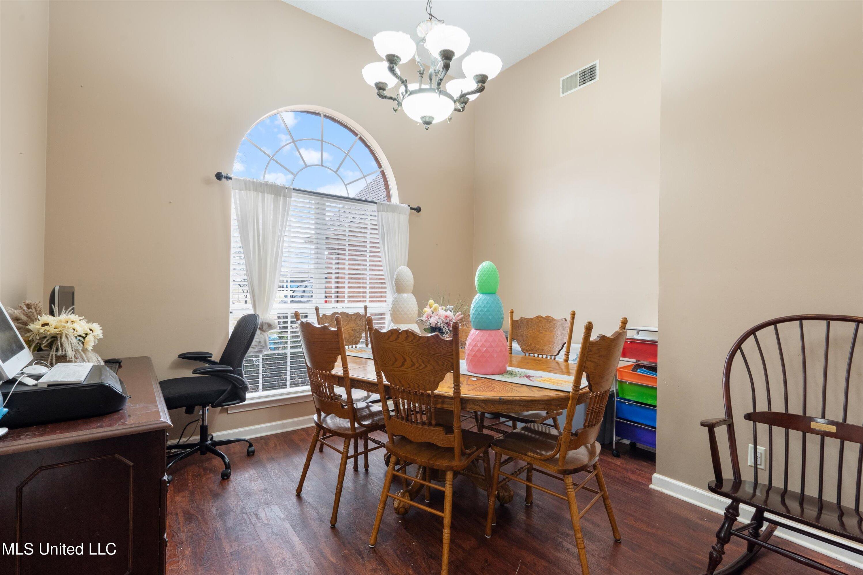 1405 Holly Springs Road Hernando, MS 38632 - Photo 5 of 28 05-DSC1400