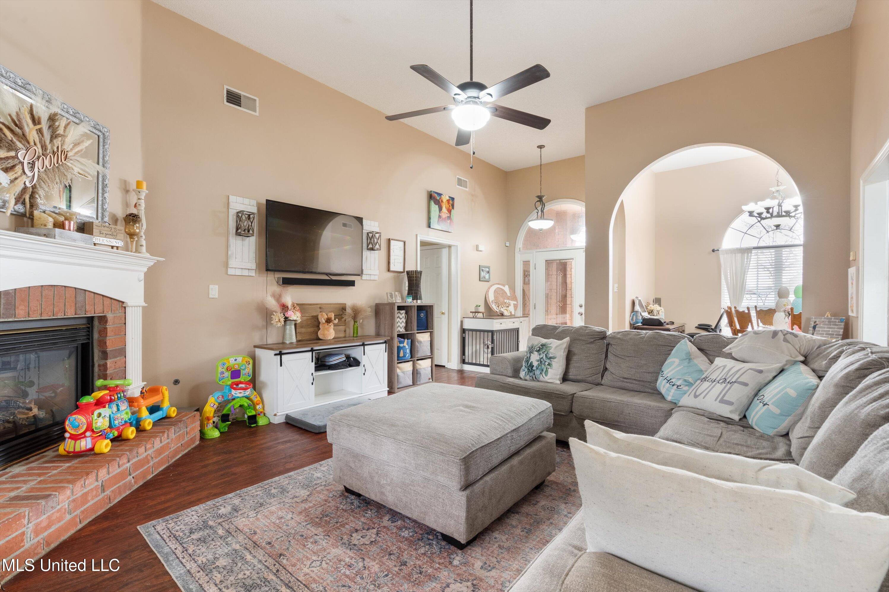 1405 Holly Springs Road Hernando, MS 38632 - Photo 7 of 28 24-DSC1460