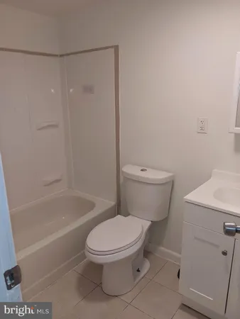 $1,325 | 5304 Jackson Street, Unit 1, Philadelphia, PA 19124