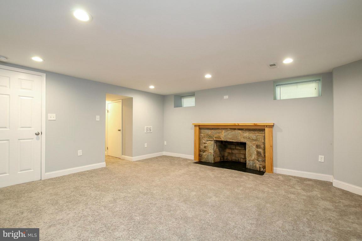 4036 Hillen Road Baltimore, MD 21218 - Photo 23 of 30 Family Room