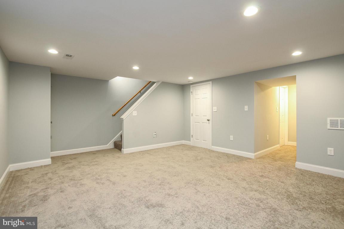 4036 Hillen Road Baltimore, MD 21218 - Photo 24 of 30 Family Room
