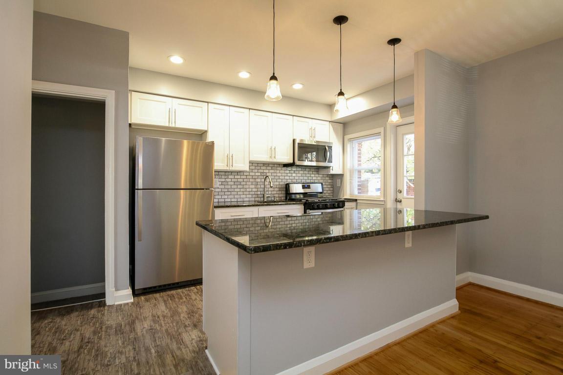 4036 Hillen Road Baltimore, MD 21218 - Photo 10 of 30 Kitchen