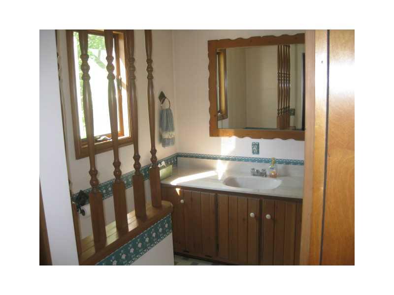 234 Reesedale Road Kittanning, PA 16201 - Photo 6 of 17 Full Bath.