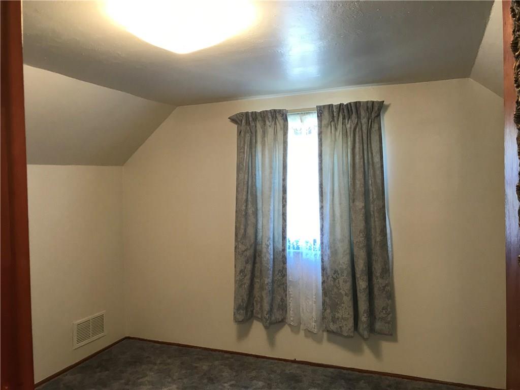 153 Gass Road Pittsburgh, PA 15229 - Photo 14 of 25 Gallery Image 14