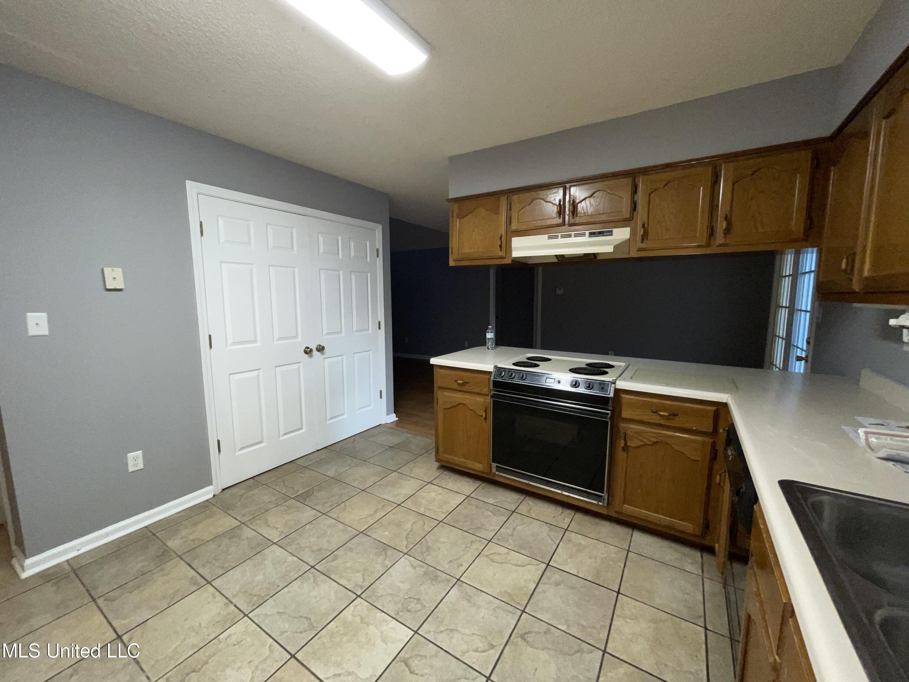 975 Reed Road Hernando, MS 38632 - Photo 8 of 25 3442EE56-9AA3-4759-9389-BC1E88313D38