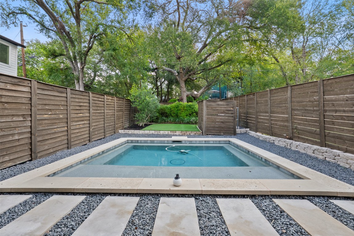 1411 Cometa Street, Unit A Austin, TX 78721 - Photo 5 of 28