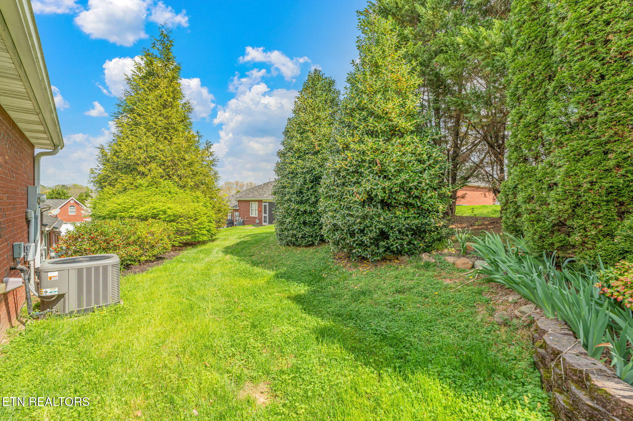 108 Honey Ridge Way Knoxville, TN 37924 - Photo 27 of 28 Back Yard