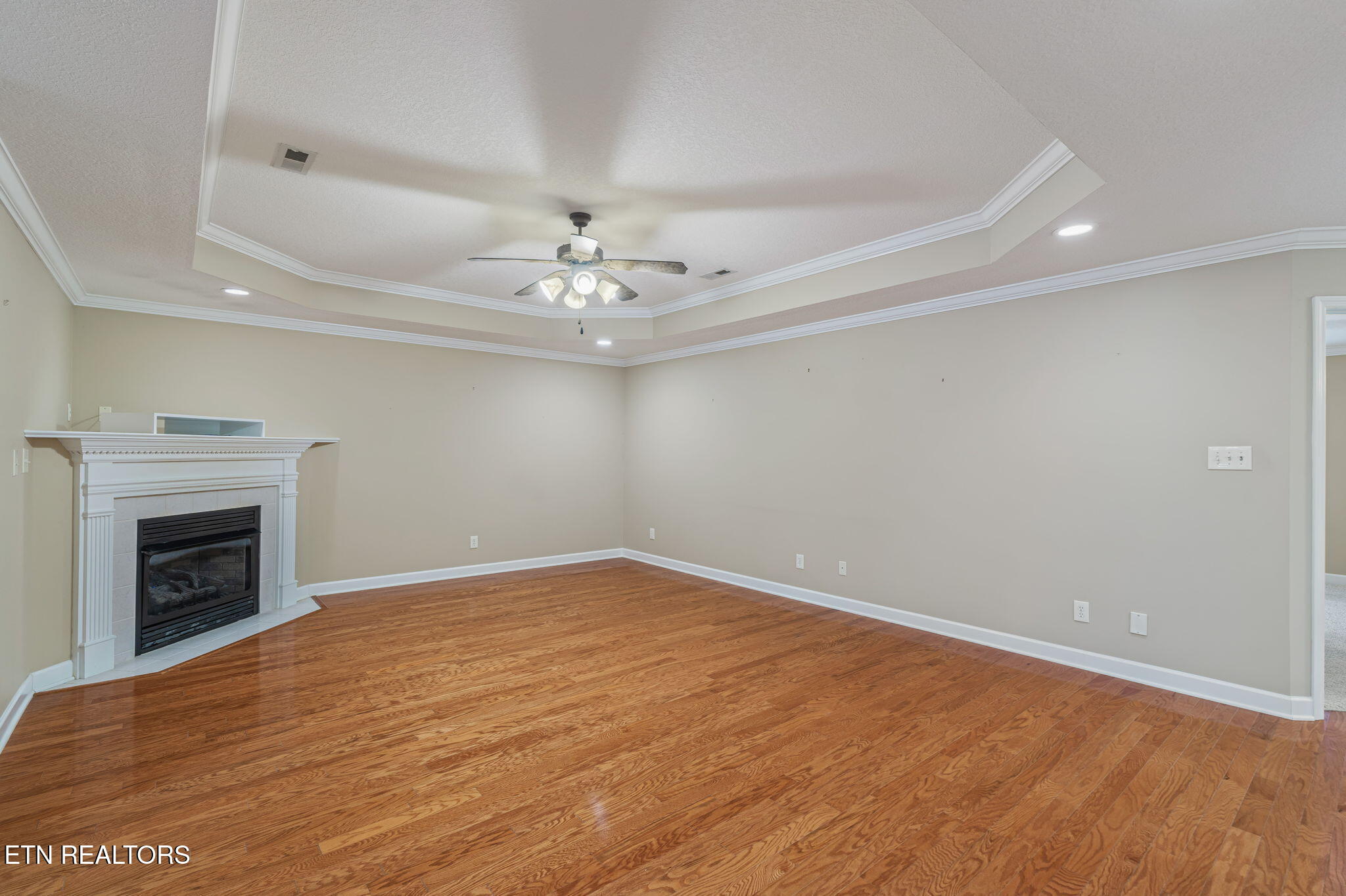 108 Honey Ridge Way Knoxville, TN 37924 - Photo 4 of 28 Living Area