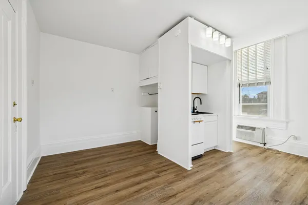 $900 | 302 North Church Street, Unit 2, Murfreesboro, TN 37130