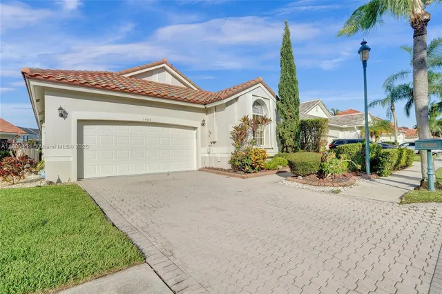 $699,000 | 1485 Lacosta Drive West, Pembroke Pines, FL 33027