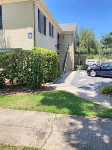 a view of a back yard of the house