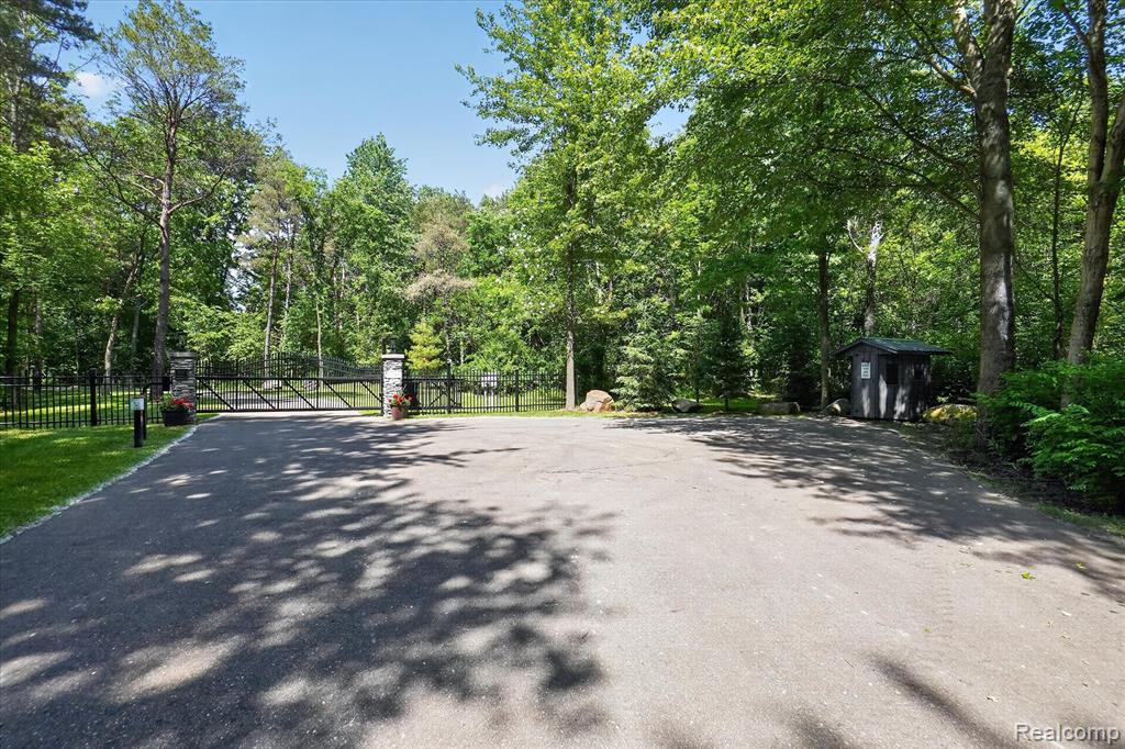 10500 West Grand River Road Fowlerville, MI 48836 - Photo 12 of 58