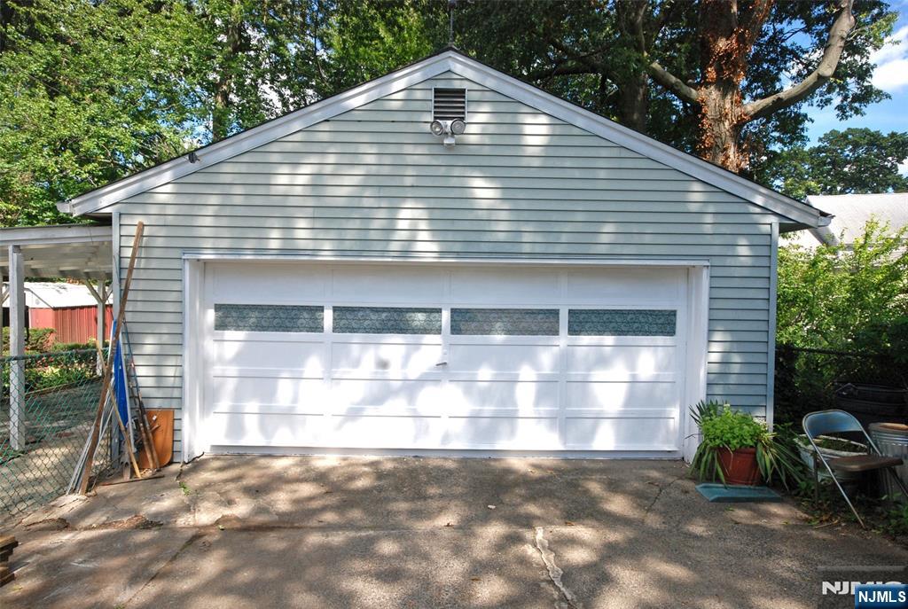 42 Oak Ridge Road Clifton, NJ 07013 - Photo 27 of 27 Gallery Image 27