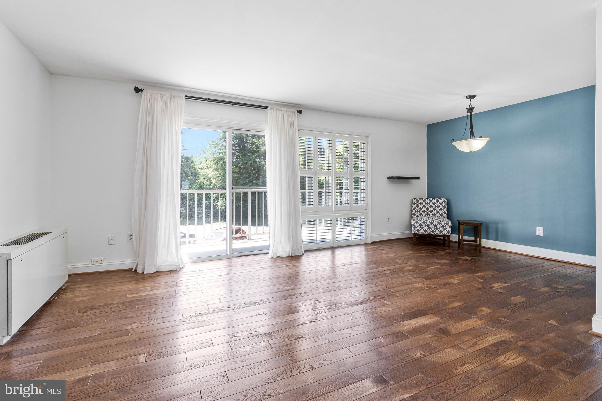 1005 Chillum Road, Unit 207 Hyattsville, MD 20782 - Photo 7 of 25 Living Area