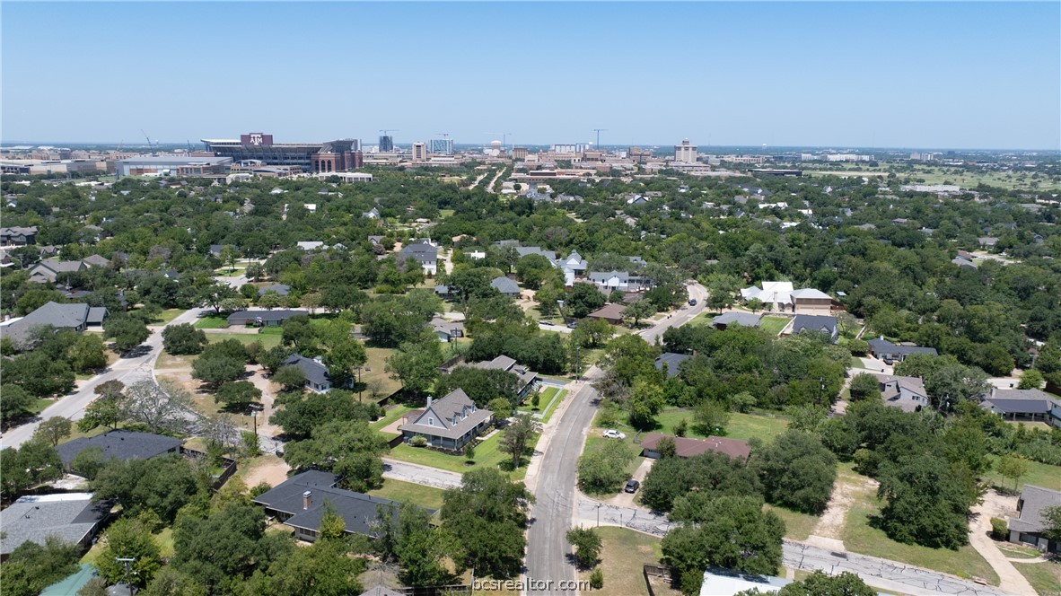 1003 Winding Road College Station, TX 77840 - Photo 11 of 12 Gallery Image 11