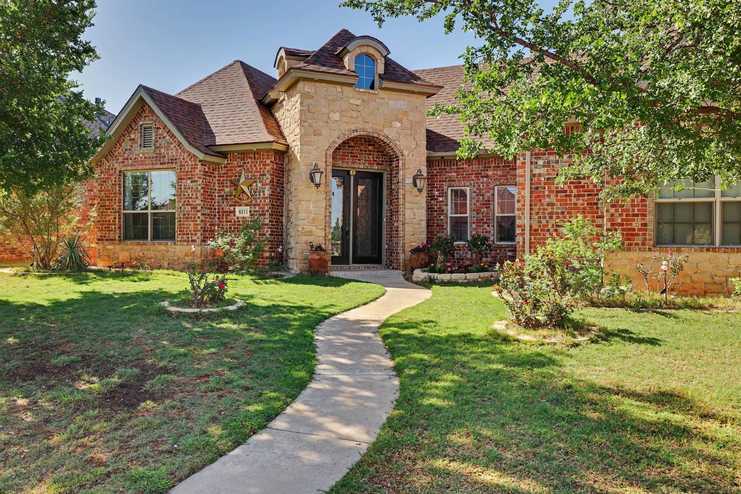 6311 77th Street Lubbock, TX 79424 - Photo 3 of 42 4_img_6371.png