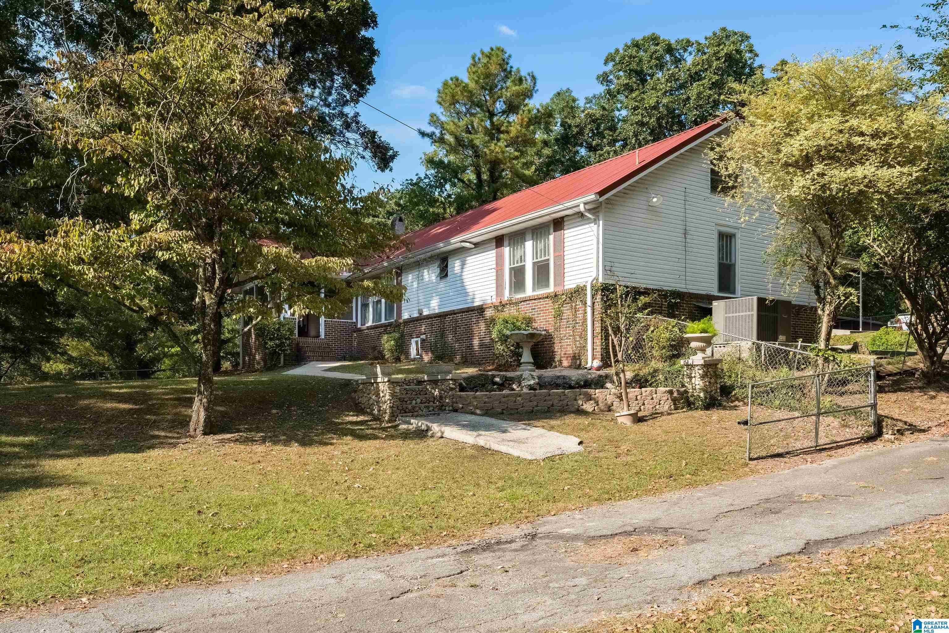 1935 Brewster Road Birmingham, AL 35235 - Photo 3 of 35
