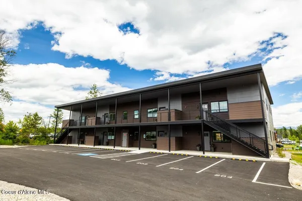 $299,500 | 50 Carnelian Avenue, Unit 102, Ponderay, ID 83852