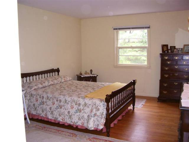 1214 Hempstead Road Niskayuna, NY 12309 - Photo 7 of 12 Photo 7