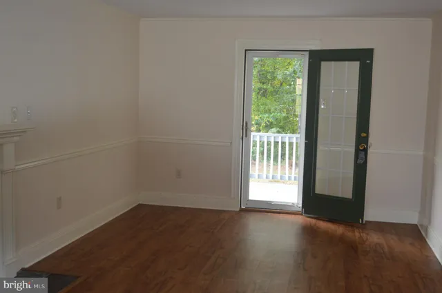 a view of an entryway of a house