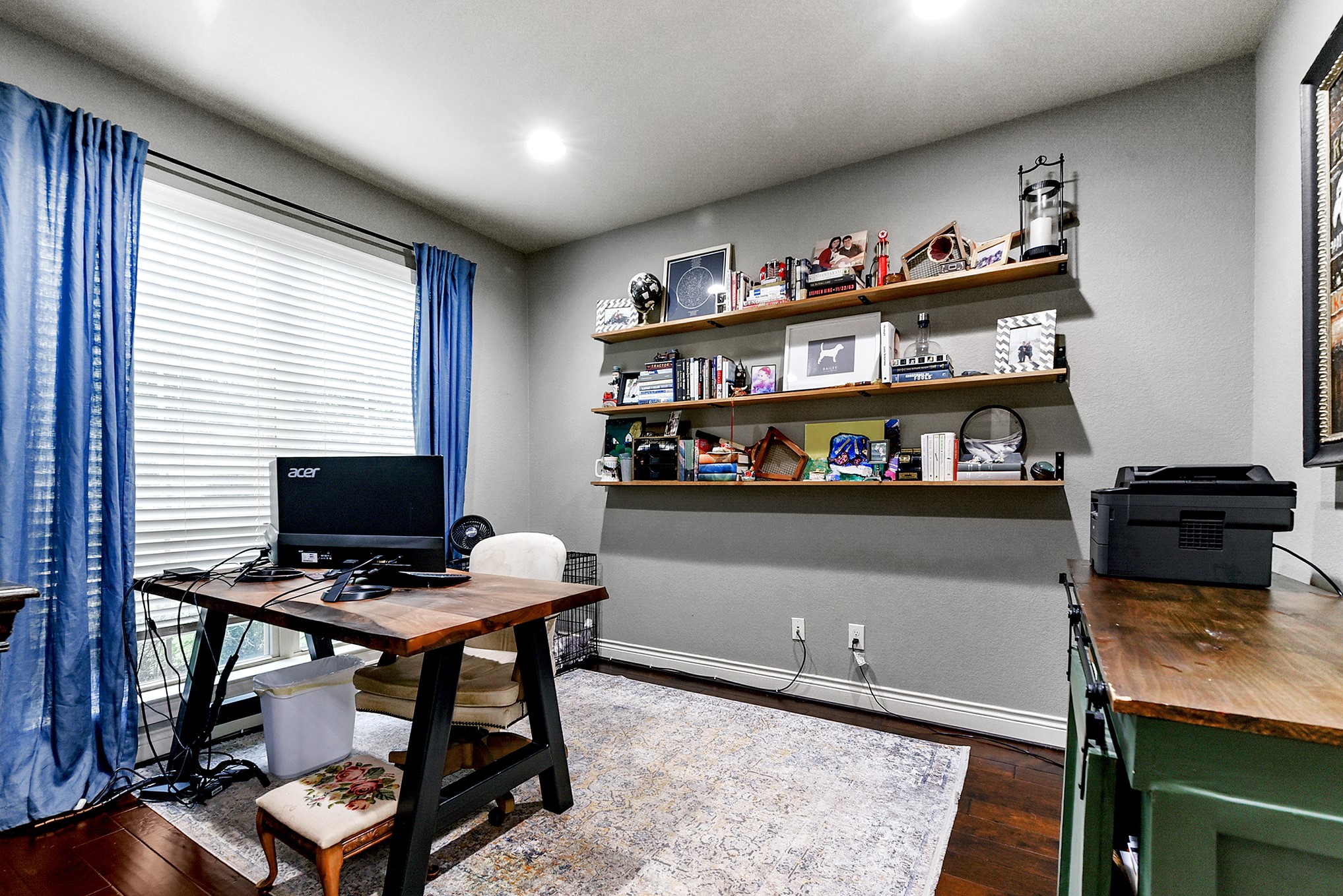 2939 Bobby Jones Road Katy, TX 77494 - Photo 8 of 50 a room with furniture and a book shelf