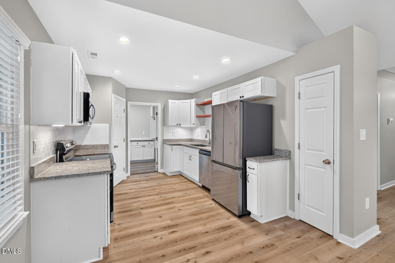 1507 Robinhood Road Durham, NC 27701 - Photo 15 of 45 15 (2)